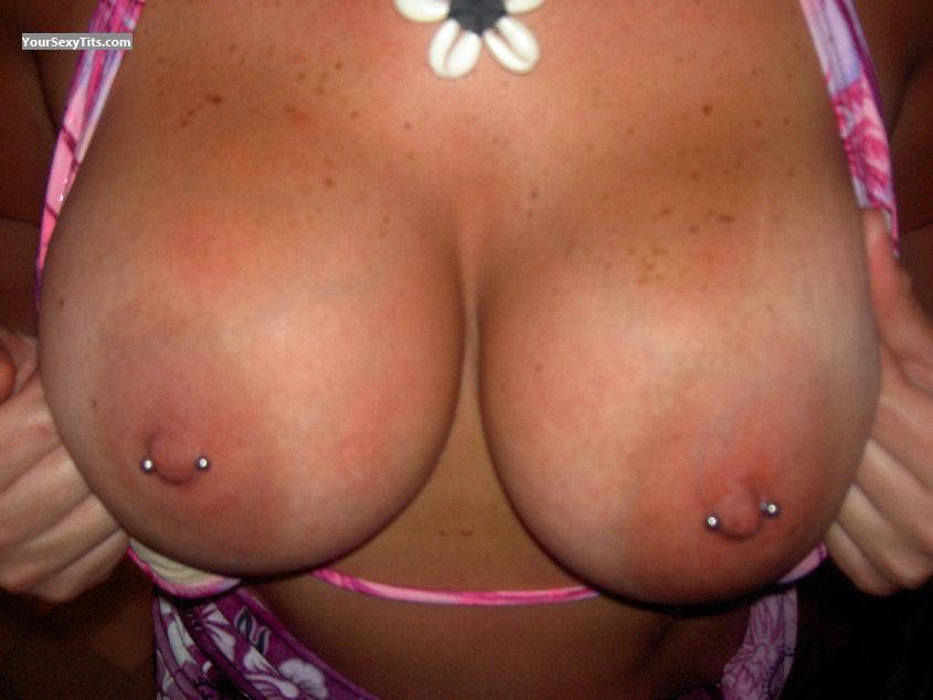 Tit Flash: Very Big Tits - CP from United States
